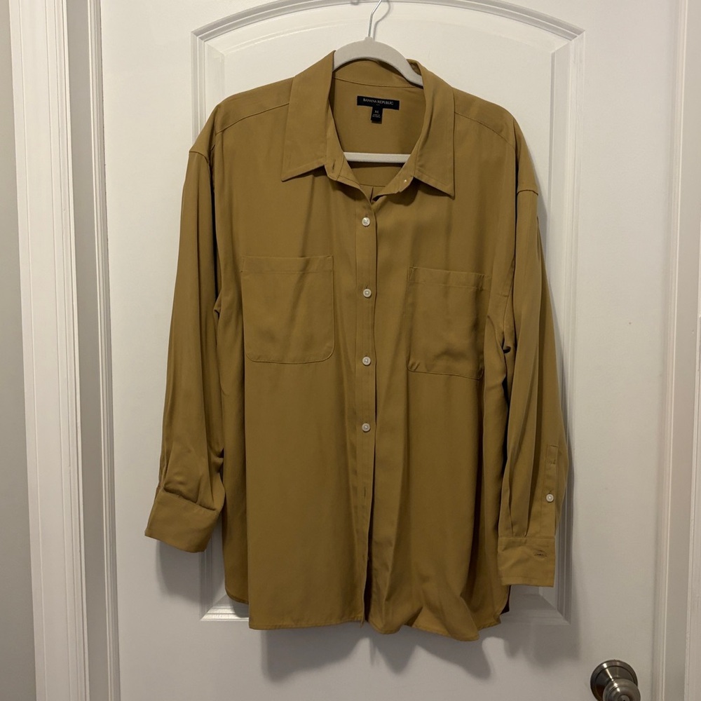 Banana Republic Camel Button-Up Shirt